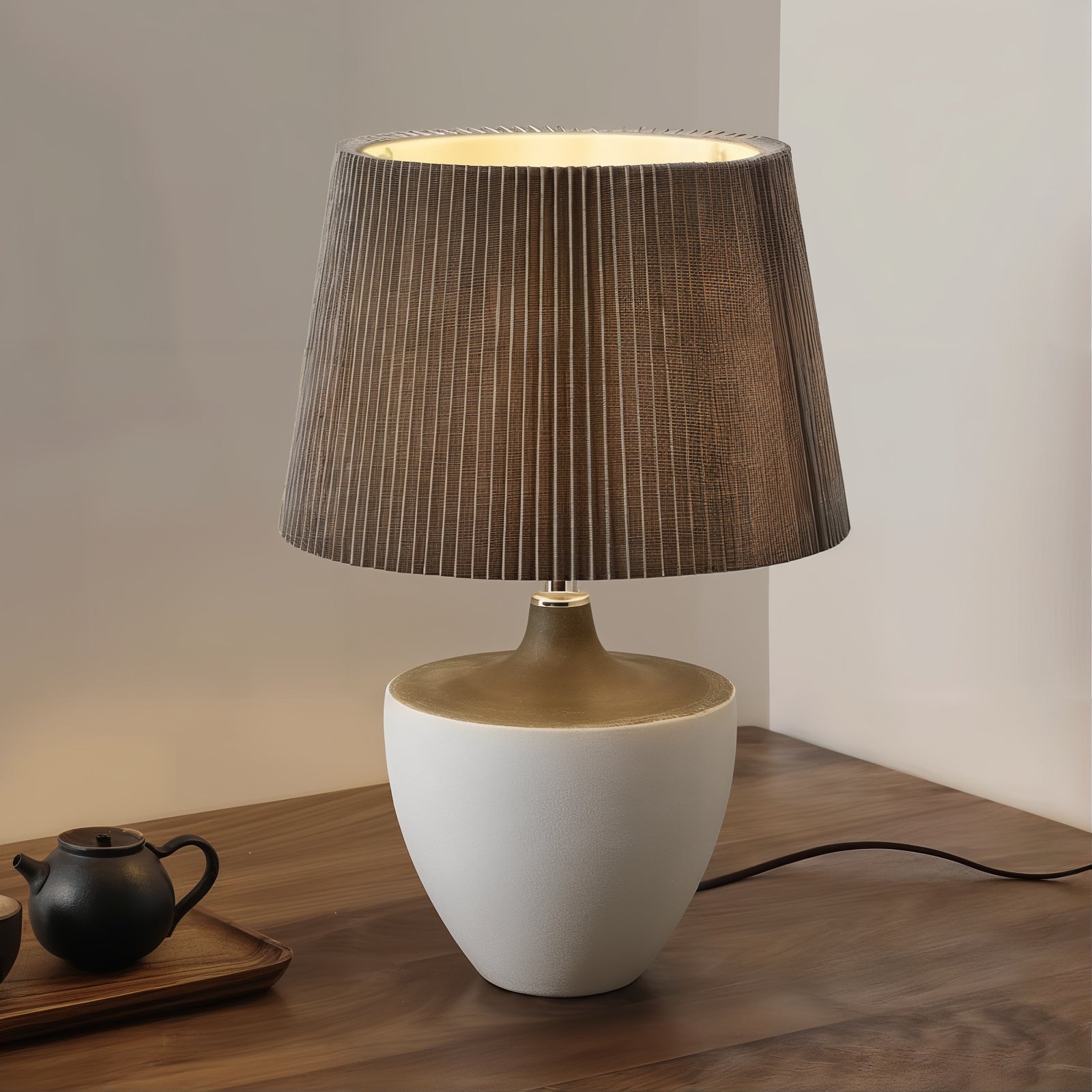 MIKA TABLE LAMP