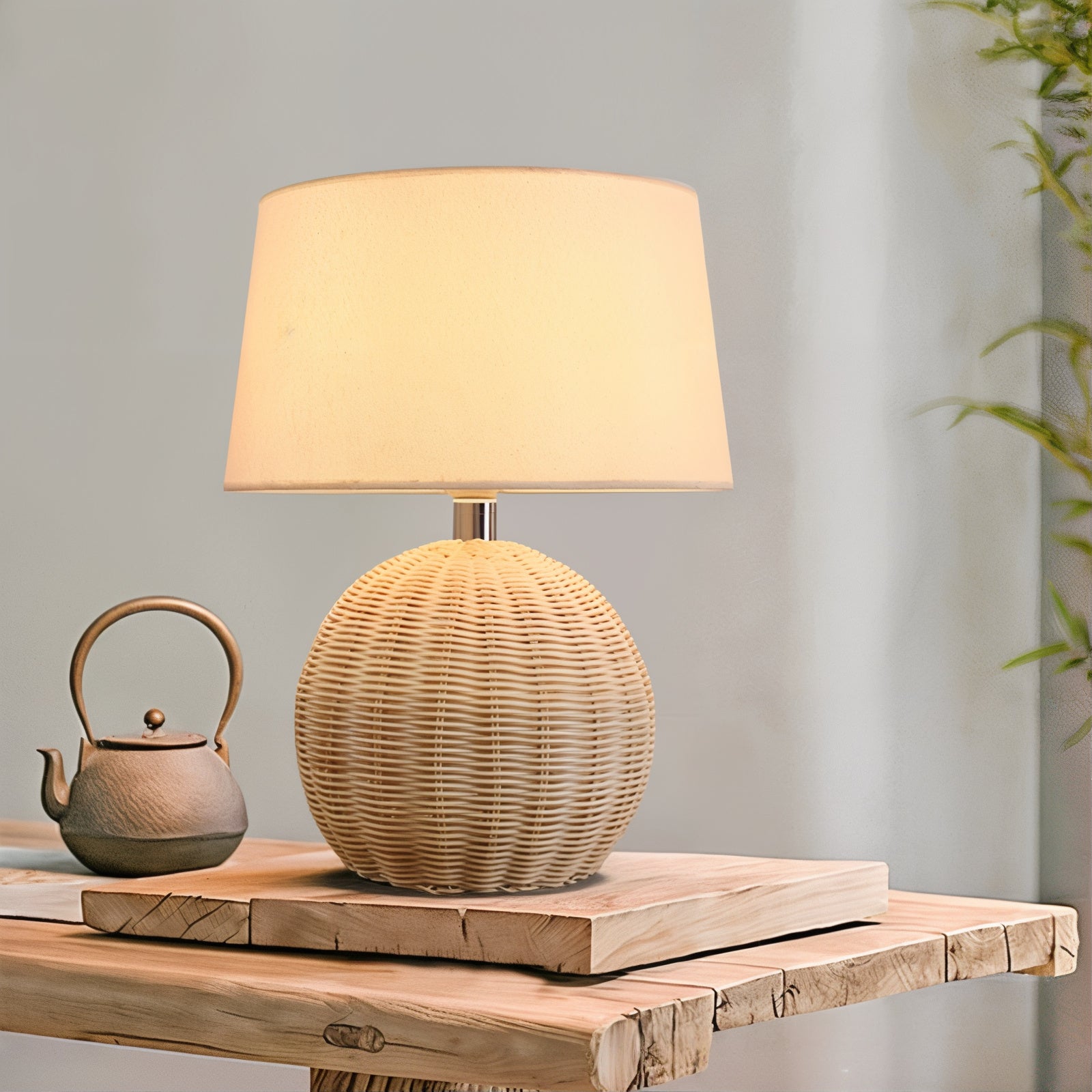 NAMI TABLE LAMP