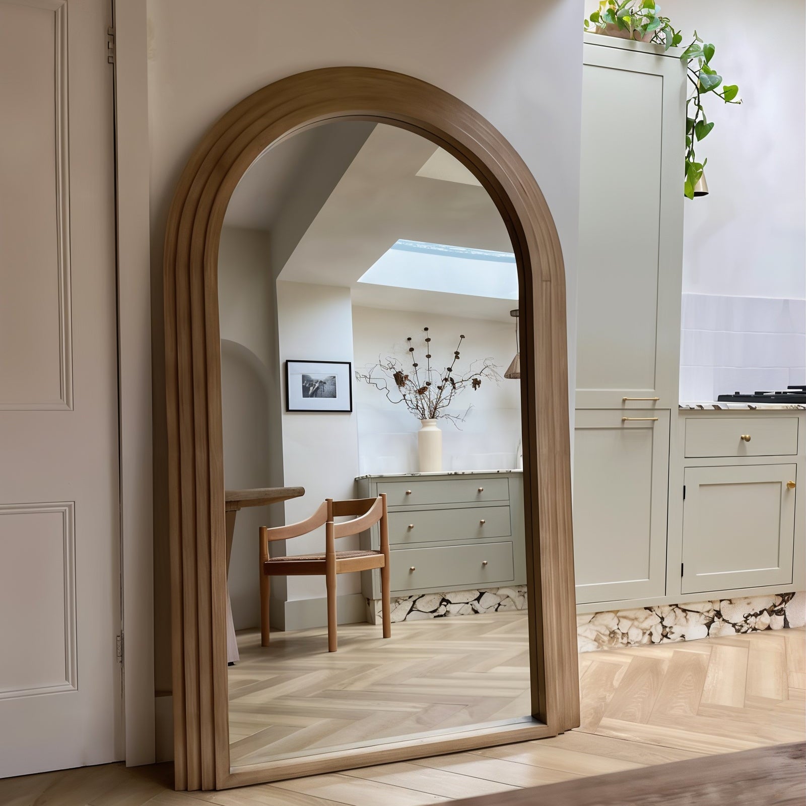 ARCHA MIRROR
