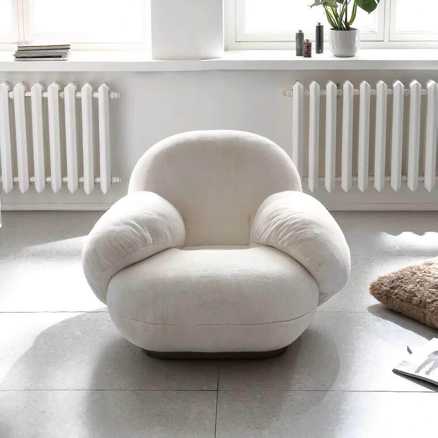 FREYJA ARMCHAIR