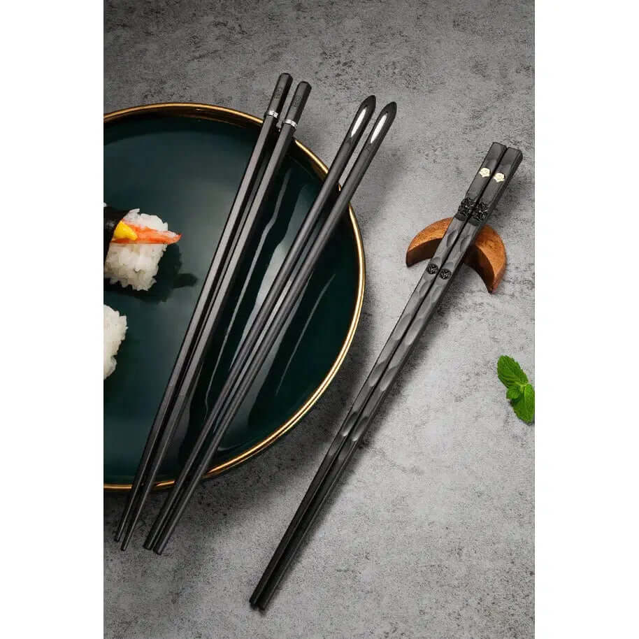 NYRA CHOPSTICKS
