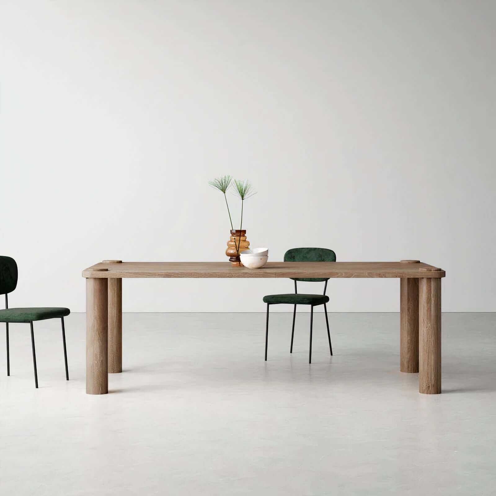 LILIA DINING TABLE