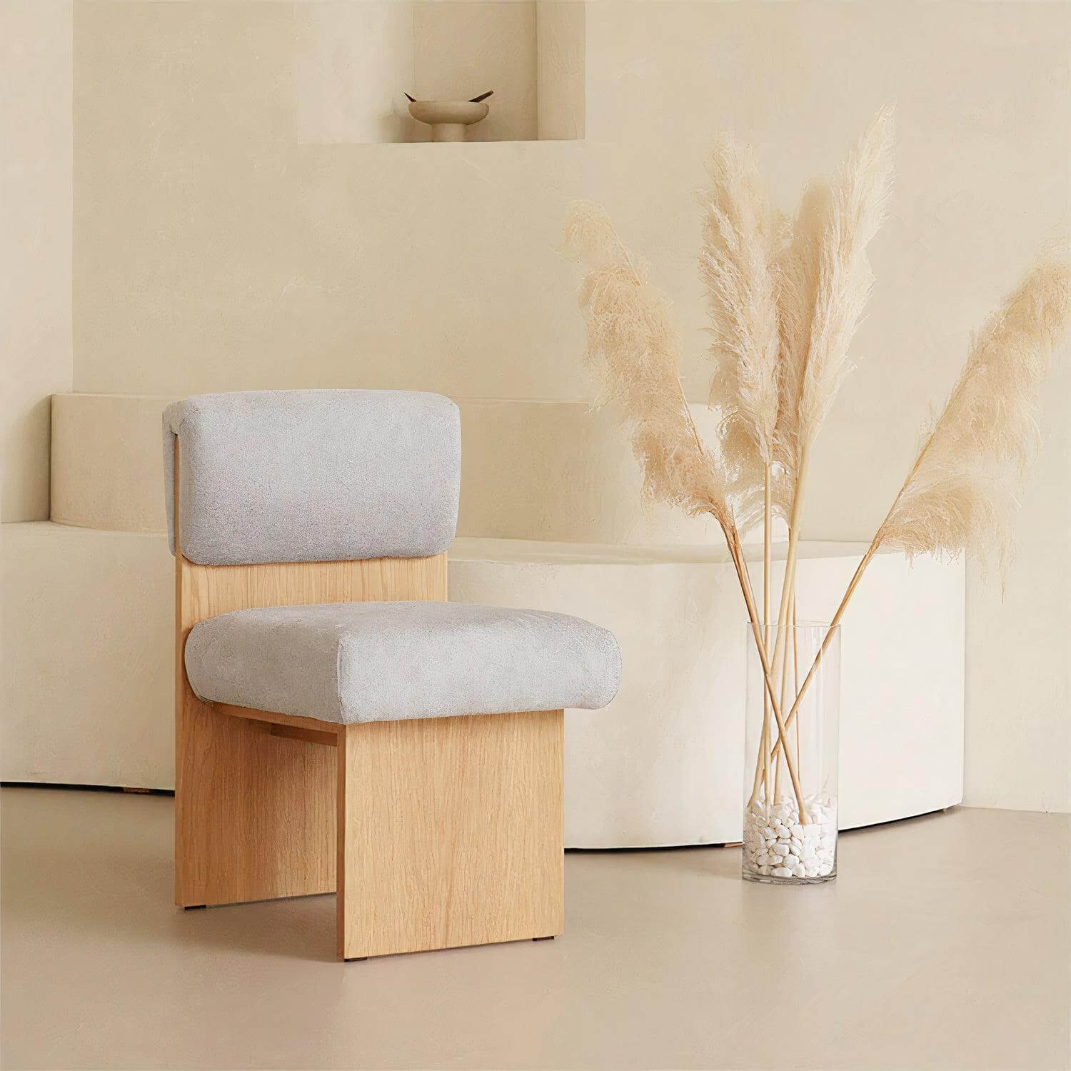 EIRA CHAIR